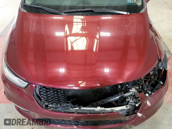2021 Chrysler Pacifica Hybrid Touring L with VIN 2C4RC1L77MR596250, listed as a Copart auction lot 52892595 with 114,876 mi miles and Salvage title. Bid and sale history available at DreamBid. Image 12.