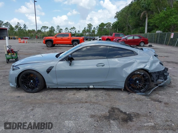 2022 BMW M4 Competition xDrive z VIN WBS43AZ04NCK16515, wystawiony jako IAAI lot #42505726 z przebiegiem Nie podano mil oraz . Historia ofert i sprzedaży dostępna na DreamBid. Obrazek 14.