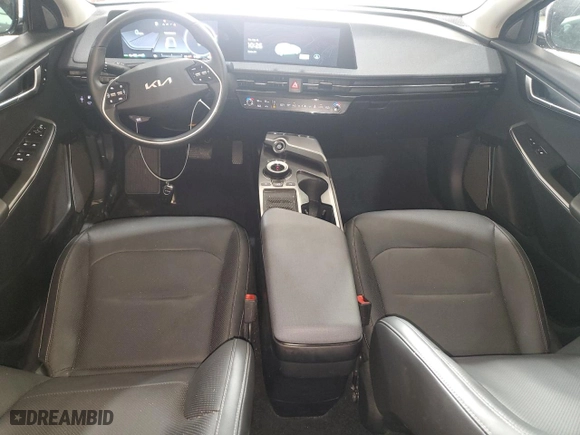 2023 Kia EV6 Wind with VIN KNDC34LA3P5128911, listed as a Copart auction lot 67676254 with 33,847 mi miles and Non Repairable. Bid and sale history available at carsss.com. Image 8.