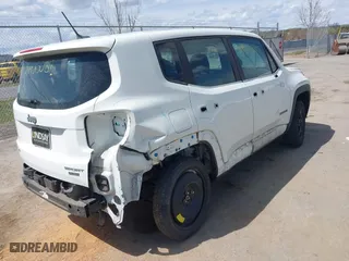 2017 Jeep Renegade Sport with VIN ZACCJBAB5HPF98730, listed as a IAAI auction lot 41923087 with 74,306 mi miles. Bid and sale history available at carsss.com. Image 4.