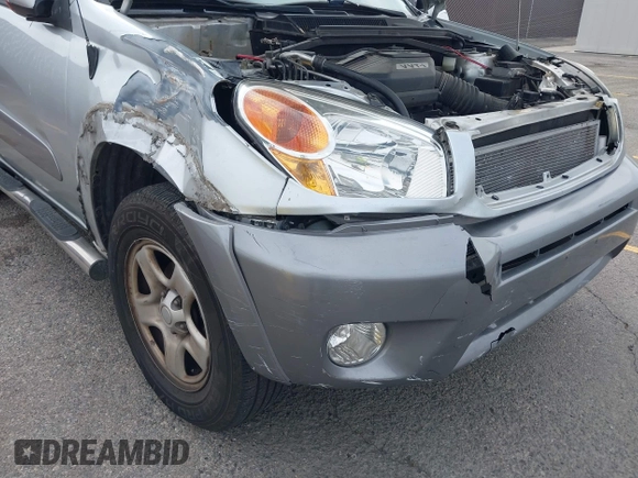2005 Toyota RAV4 with VIN JTEHD20V750051092, listed as a IAAI auction lot 42083255 with 201,783 mi miles. Bid and sale history available at carsss.com. Image 6.