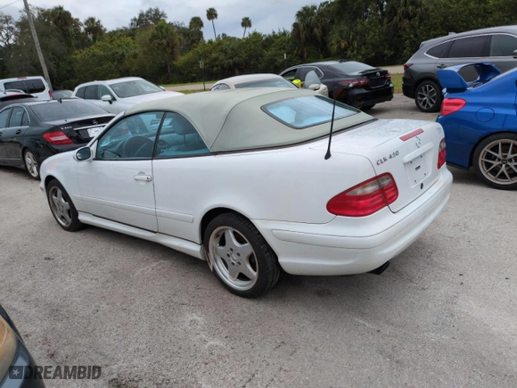 2000 Mercedes-Benz CLK-Class with VIN WDBLK70G2YT034673, listed as a Copart auction lot 74668434 with 0 mi miles and Salvage Title. Bid and sale history available at carsss.com. Image 2.