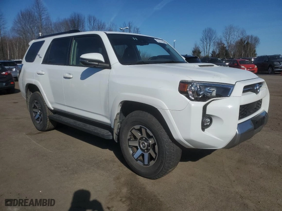 2024 Toyota 4Runner TRD Off Road with VIN JTERU5JR0R6241147, listed as a Copart auction lot 48680975 with 21,629 mi miles and Non Repairable. Bid and sale history available at carsss.com. Image 4.