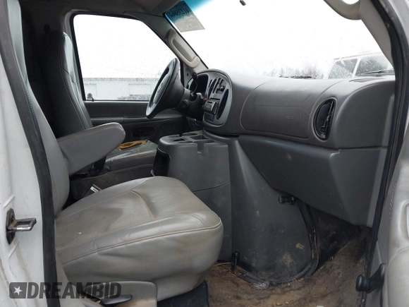 2004 Ford Econoline Cargo with VIN 1FTSS34L84HA56056, listed as a IAAI auction lot 41235862 with 215,095 mi miles and . Bid and sale history available at DreamBid. Image 5.