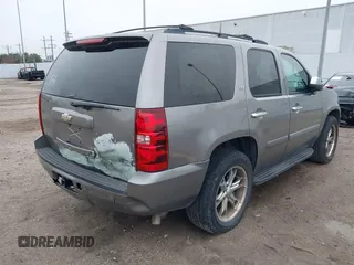 2008 Chevrolet Tahoe LTZ с VIN 1GNFC13008R192473, выставлен на аукционе IAAI как лот 41353411 с пробегом 163 581 миль миль и . История ставок и продаж доступна на DreamBid. Изображение 4.