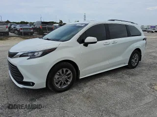 2025 Toyota Sienna XLE with VIN 5TDYRKEC6SS241682, listed as a Copart auction lot 62001215 with 8,048 mi miles and Clean title. Bid and sale history available at DreamBid. Image 1.