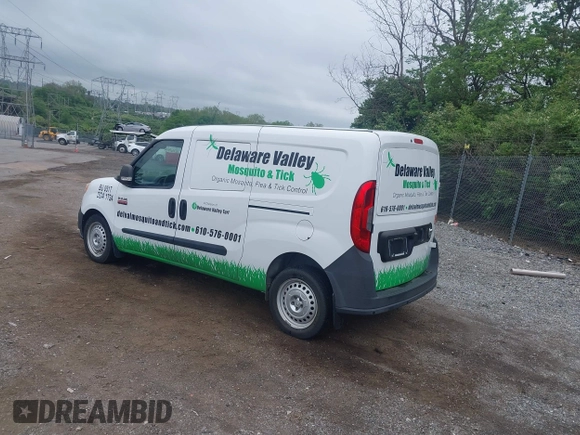 2016 Ram ProMaster City Cargo Tradesman z VIN ZFBERFAT7G6B26912, wystawiony jako IAAI lot #42202902 z przebiegiem 81 553 mil mil oraz . Historia ofert i sprzedaży dostępna na DreamBid. Obrazek 3.