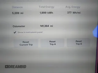 2014 Tesla Model S 60 with VIN 5YJSA1H14EFP57209, listed as a IAAI auction lot 41305157 with 141,364 mi miles and . Bid and sale history available at DreamBid. Image 16.