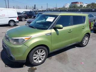 2014 Kia Soul with VIN KNDJN2A28E7717245, listed as a IAAI auction lot 41985422 with 79,118 mi miles. Bid and sale history available at carsss.com. Image 2.