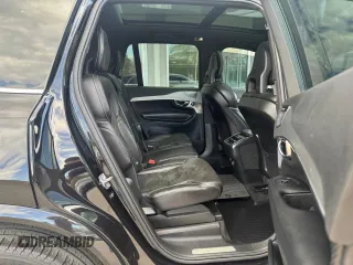 2016 Volvo XC90 T6 R-Design z VIN YV4A22PM2G1093365, wystawiony jako Copart lot #57841355 z przebiegiem 210 069 mil mil oraz Tytuł czysty. Historia ofert i sprzedaży dostępna na DreamBid. Obrazek 6.