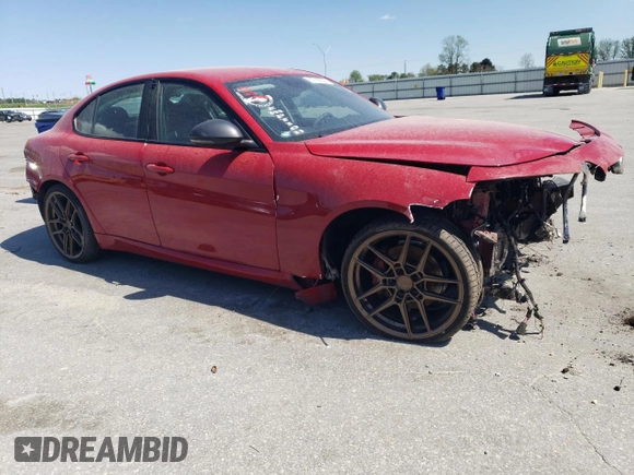 2019 Alfa Romeo Giulia z VIN ZARFAMANXK7620606, wystawiony jako Copart lot #50732025 z przebiegiem Nie podano mil oraz Szkody całkowita. Historia ofert i sprzedaży dostępna na DreamBid. Obrazek 4.