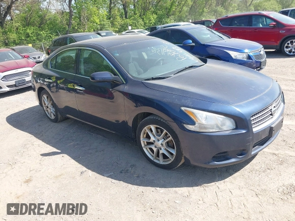 2011 Nissan Maxima 3.5 SV with VIN 1N4AA5AP4BC822723, listed as a IAAI auction lot 42141381 with 206,873 mi miles. Bid and sale history available at carsss.com. Image 1.