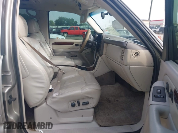 2002 Cadillac Escalade with VIN 1GYEC63T32R278020, listed as a IAAI auction lot 42482282 with 237,443 mi miles and . Bid and sale history available at DreamBid. Image 5.