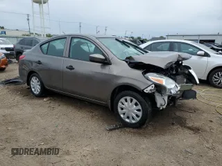 2017 Nissan Versa SV z VIN 3N1CN7AP9HL819481, wystawiony jako Copart lot #56938455 z przebiegiem 35 351 mil mil oraz Nie do naprawy • Non repairable. Historia ofert i sprzedaży dostępna na DreamBid. Obrazek 4.
