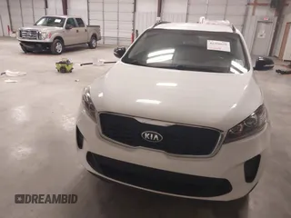 2019 Kia Sorento LX V6 with VIN 5XYPG4A57KG601463, listed as a IAAI auction lot 41358620 with 105,948 mi miles. Bid and sale history available at carsss.com. Image 13.