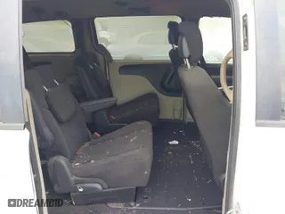 2014 Dodge Grand Caravan SXT with VIN 2C4RDGCG0ER390849, listed as a IAAI auction lot 41957368 with 98,044 mi miles. Bid and sale history available at carsss.com. Image 8.