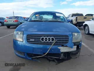 2001 Audi TT z VIN TRUWX28N011014774, wystawiony jako IAAI lot #41761518 z przebiegiem 193 169 mil mil oraz . Historia ofert i sprzedaży dostępna na DreamBid. Obrazek 12.