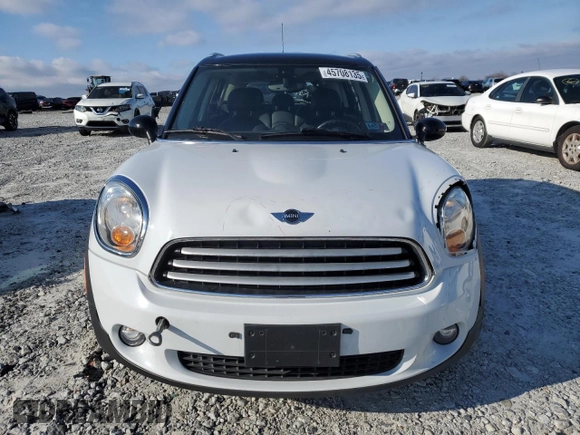 2013 MINI Countryman with VIN WMWZB3C51DWM31196, listed as a Copart auction lot 45708135 with 163,331 mi miles and Salvage title. Bid and sale history available at DreamBid. Image 5.