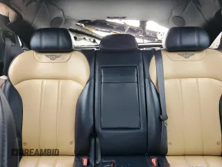 2019 Bentley Bentayga V8 z VIN SJAAM2ZV6KC025300, wystawiony jako Copart lot #81313854 z przebiegiem 2 982 mil mil oraz Szkoda całkowita • Salvage title. Historia ofert i sprzedaży dostępna na DreamBid. Obrazek 10.