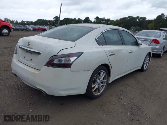 2014 Nissan Maxima S with VIN 1N4AA5AP1EC478918, listed as a IAAI auction lot 40426108 with 101,635 mi miles and . Bid and sale history available at DreamBid. Image 4.