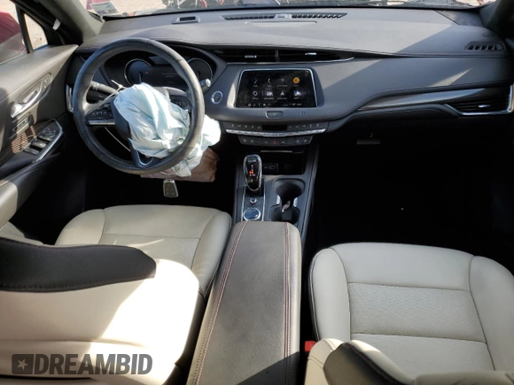2021 Cadillac XT4 FWD Sport with VIN 1GYFZER49MF055918, listed as a Copart auction lot 69907613 with 36,138 mi miles and . Bid and sale history available at DreamBid. Image 8.