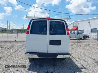 2021 Chevrolet Express Cargo z VIN 1GCWGAF71M1207030, wystawiony jako IAAI lot #42824104 z przebiegiem 40 809 mil mil oraz . Historia ofert i sprzedaży dostępna na DreamBid. Obrazek 15.