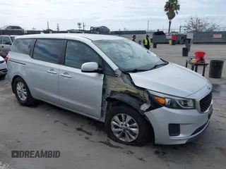 2015 Kia Sedona L with VIN KNDMA5C16F6027418, listed as a IAAI auction lot 42129259 with 78,097 mi miles. Bid and sale history available at carsss.com. Image 1.