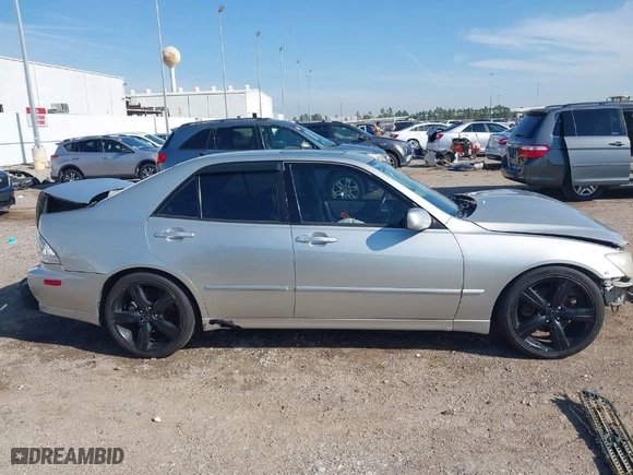 2003 Lexus IS 300 with VIN JTHBD192X30072155, listed as a IAAI auction lot 40946081 with 186,326 mi miles. Bid and sale history available at carsss.com. Image 14.