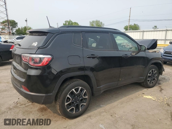 2019 Jeep Compass Sport z VIN 3C4NJDAB5KT689694, wystawiony jako Copart lot #59101135 z przebiegiem 91 143 mil mil oraz Szkoda całkowita • Salvage title. Historia ofert i sprzedaży dostępna na DreamBid. Obrazek 3.