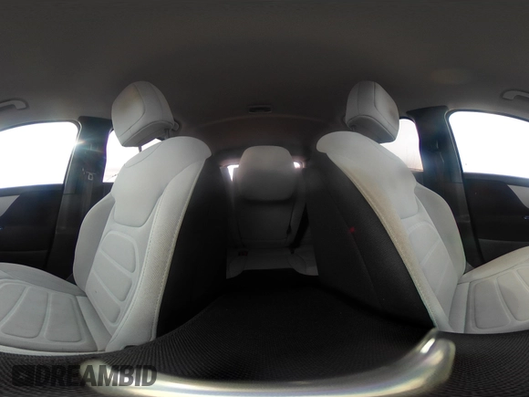2020 Jeep Renegade Latitude with VIN ZACNJBBB0LPL70356, listed as a IAAI auction lot 41101892 with 1 mi miles. Bid and sale history available at carsss.com. Image 19.