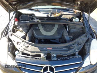 2010 Mercedes-Benz R-Class R 350 with VIN 4JGCB6FE0AA110342, listed as a IAAI auction lot 41440290 with 164,596 mi miles. Bid and sale history available at carsss.com. Image 10.