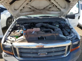 2000 Ford Super Duty F-250 XL with VIN 1FTNF20L0YEA61521, listed as a Copart auction lot 48381005 with 269,284 mi miles and Clean Title. Bid and sale history available at carsss.com. Image 11.