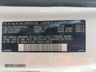 2024 Volvo XC90 Core Bright Theme with VIN YV4L12PK0R1187063, listed as a Copart auction lot 58398415 with 24,236 mi miles and Salvage title. Bid and sale history available at DreamBid. Image 13.