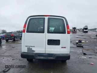 2006 GMC Savana Cargo Van with VIN 1GTGG25V761215758, listed as a IAAI auction lot 41564918 with 135,990 mi miles. Bid and sale history available at carsss.com. Image 16.