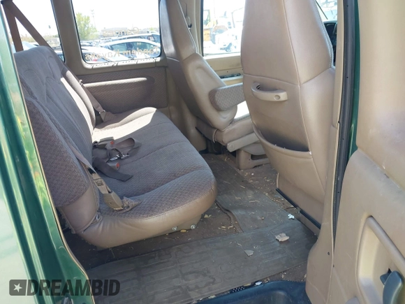 1999 GMC Savana z VIN 1GJHG35R4X1134983, wystawiony jako IAAI lot #42084648 z przebiegiem 167 848 mil mil oraz . Historia ofert i sprzedaży dostępna na DreamBid. Obrazek 8.