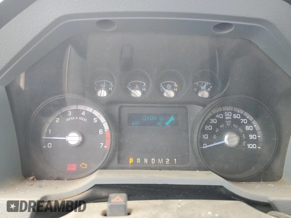 2013 Ford F-250 XL with VIN 1FT7X2B62DEA74472, listed as a Copart auction lot 57628995 with 224,256 mi miles and Salvage title. Bid and sale history available at DreamBid. Image 9.