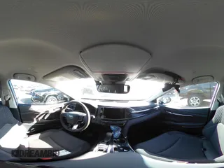2025 Toyota Camry LE z VIN 4T1DBADKXSU009549, wystawiony jako IAAI lot #41366328 z przebiegiem 1 512 mil mil oraz . Historia ofert i sprzedaży dostępna na DreamBid. Obrazek 19.