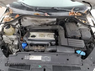 2010 Volkswagen Tiguan SEL with VIN WVGBV7AX8AW530953, listed as a Copart auction lot 81807704 with 146,558 mi miles and Salvage Title. Bid and sale history available at DreamBid. Image 13.