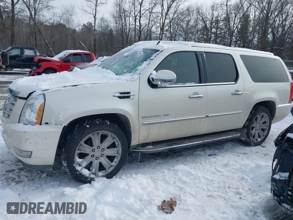 2011 Cadillac Escalade ESV Luxury z VIN 1GYS4HEF8BR334696, wystawiony jako IAAI lot #41511419 z przebiegiem 141 877 mil mil oraz . Historia ofert i sprzedaży dostępna na DreamBid. Obrazek 14.