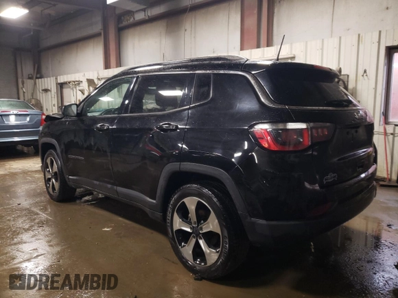 2018 Jeep Compass Latitude z VIN 3C4NJDBB9JT162108, wystawiony jako Copart lot #85360424 z przebiegiem 129 004 mil mil oraz Szkoda całkowita • Salvage title. Historia ofert i sprzedaży dostępna na DreamBid. Obrazek 2.