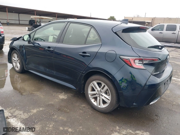 2021 Toyota Corolla Hatchback SE with VIN JTND4MBE8M3107240, listed as a IAAI auction lot 41570554 with 35,583 mi miles. Bid and sale history available at carsss.com. Image 3.