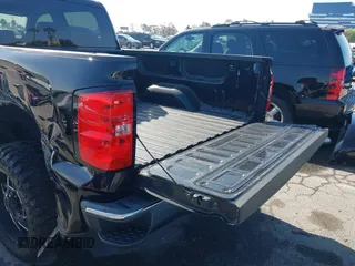 2017 Chevrolet Silverado 1500 LT with VIN 3GCPCREC5HG471758, listed as a IAAI auction lot 41991708 with 77,056 mi miles. Bid and sale history available at carsss.com. Image 17.