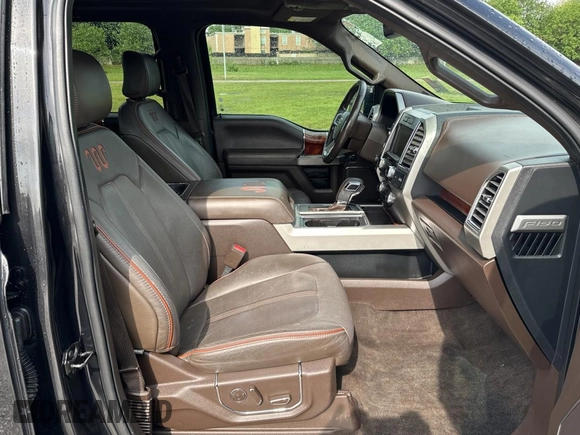 2015 Ford F-150 XLT with VIN 1FTEW1EG3FFA53104, listed as a Copart auction lot 55243035 with 182,982 mi miles and Clean Title. Bid and sale history available at carsss.com. Image 5.