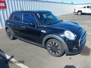 2015 MINI Hardtop 4 Door S с VIN WMWXU3C58F2B57218, выставлен на аукционе IAAI как лот 42361437 с пробегом 96 984 миль миль и . История ставок и продаж доступна на DreamBid. Изображение 1.