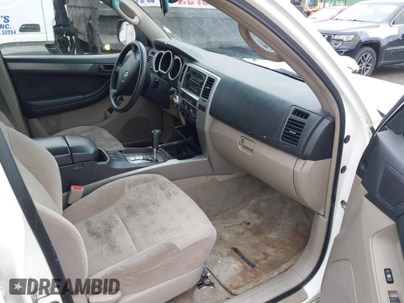 2004 Toyota 4Runner SR5 with VIN JTEBU14R840026763, listed as a IAAI auction lot 42186128 with 204,653 mi miles and . Bid and sale history available at DreamBid. Image 5.