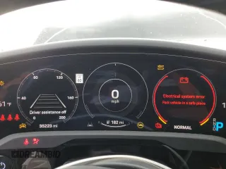 2022 Porsche Taycan z VIN WP0AA2Y1XNSA10446, wystawiony jako Copart lot #57963775 z przebiegiem 35 223 mil mil oraz Szkoda całkowita • Salvage title. Historia ofert i sprzedaży dostępna na DreamBid. Obrazek 9.