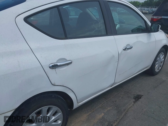 2016 Nissan Versa S with VIN 3N1CN7APXGL814319, listed as a IAAI auction lot 42399166 with 150,092 mi miles and . Bid and sale history available at DreamBid. Image 6.