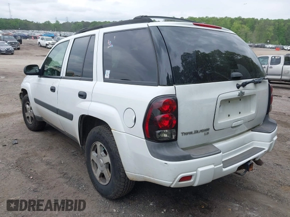 2005 Chevrolet TrailBlazer LT with VIN 1GNDT13S252253903, listed as a IAAI auction lot 42075661 with 186,673 mi miles and . Bid and sale history available at DreamBid. Image 3.