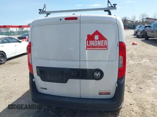 2017 Ram ProMaster City Cargo Tradesman z VIN ZFBERFAB7H6F14411, wystawiony jako IAAI lot #41929544 z przebiegiem 318 038 mil mil oraz . Historia ofert i sprzedaży dostępna na DreamBid. Obrazek 16.
