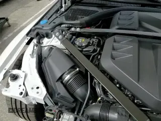 2025 BMW M3 z VIN WBS23HJ03SFU06148, wystawiony jako Copart lot #51459325 z przebiegiem 1 168 mil mil oraz Szkoda całkowita • Salvage title. Historia ofert i sprzedaży dostępna na DreamBid. Obrazek 14.